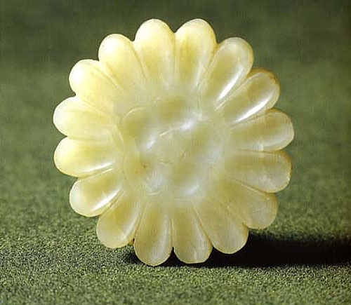 明代 玉菊花牌片
