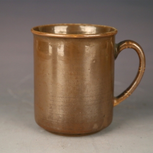 酱釉茶杯