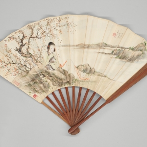 民国十六年 (1927) 纸本设色 34×53厘米 款识:岁次丁卯,女琬玉为父亲大人寿。 印鉴:琬玉(朱文) 飞泉琴主(白文) 仕女图用笔精细,赋色清丽。李琬玉善绘仕女,是民国时期国立北平艺专萧俊贤门下学生。 李琬玉 美人凝思图成扇