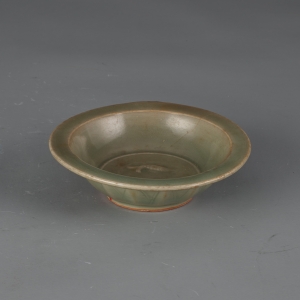 高3.3厘米,口径11.3厘米,足径5厘米 元(1271—1368) 龙泉窑青釉双鱼洗